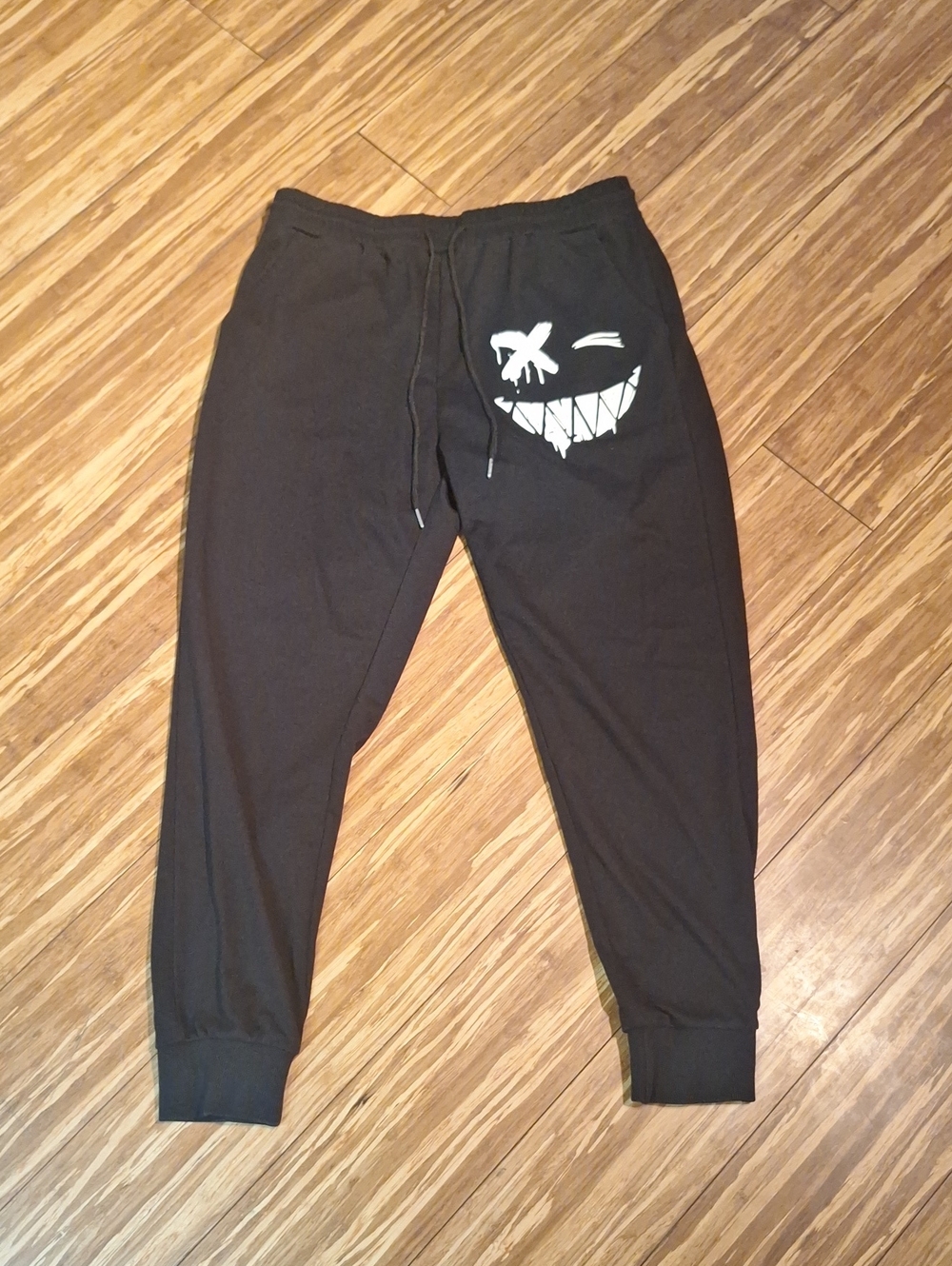 Mens Medium Black Smiley Face Joggers EUC